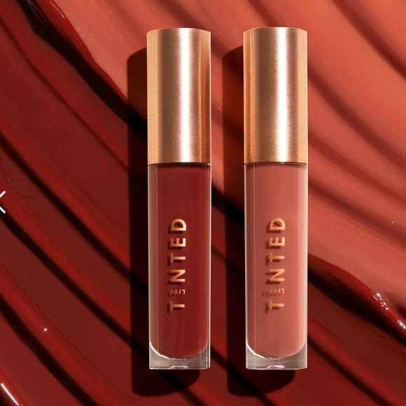 Live Tinted HUEGLOSS® High-Shine Lip Gloss in Brave NWT - Picture 8 of 11